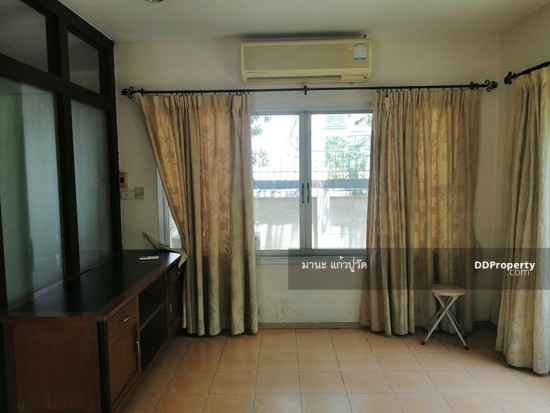 ให้เช่า! ด่วน บ้านเดี่ยว2ชั้น 56ตรว. 3ห้องนอน 2ห้องน้ำ อยู่ถนน ปัญญาอินทรา ใกล้ห้างแฟชั่นไอซ์แลนด์ ให้เช่า17,000/เดือน